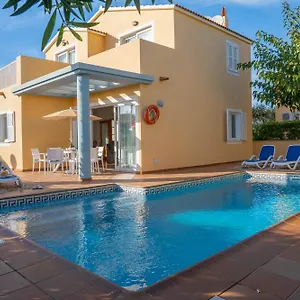 Amarillas Villa